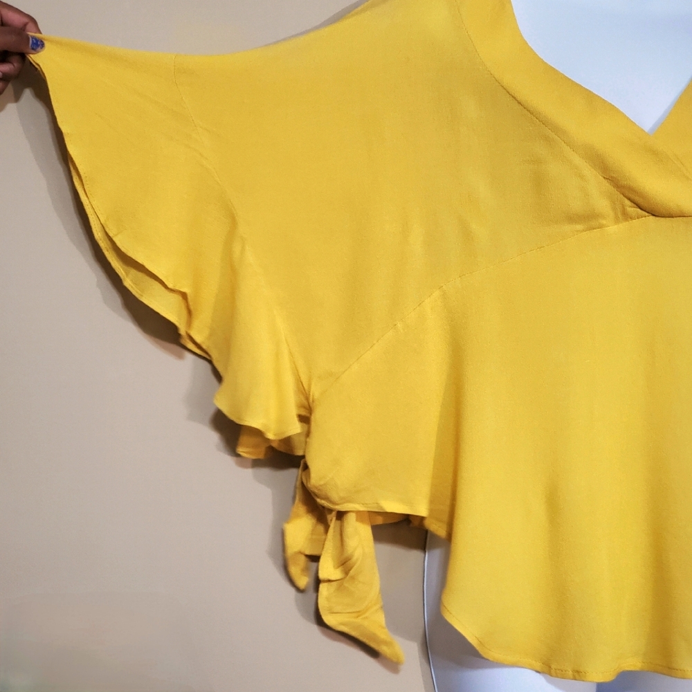 Ruffle Poncho Style Top - Picture 4 of 9